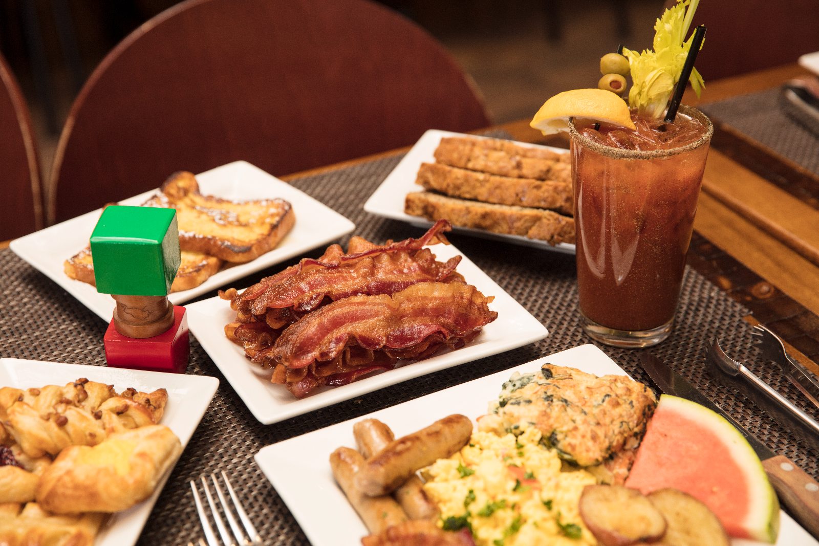 Restaurants for Anniversary | Birthday Party Dining | Date Night